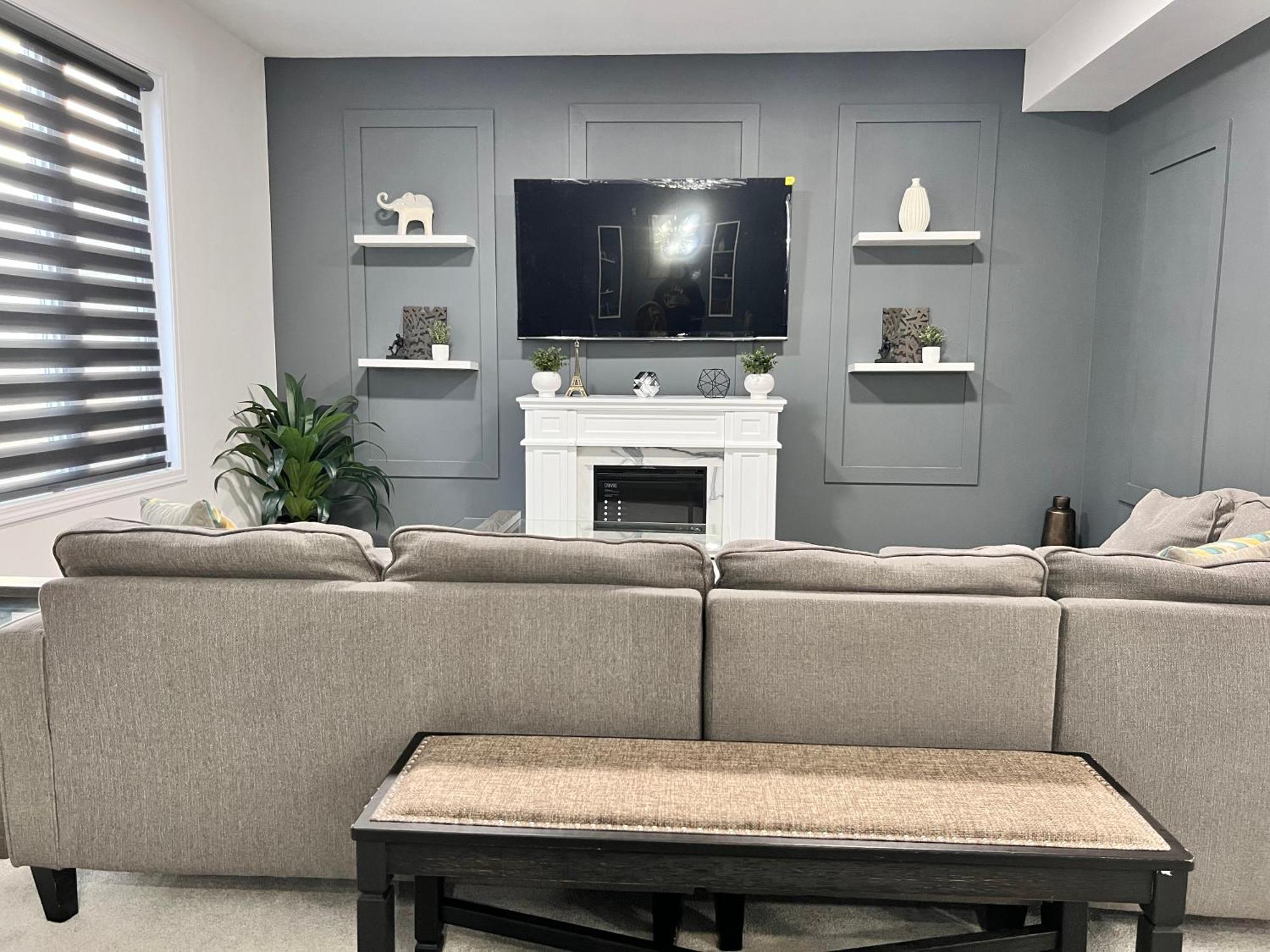 Spacious 4-Bedroom Home, Comfortably Sleeps 10 Barrie Exterior photo