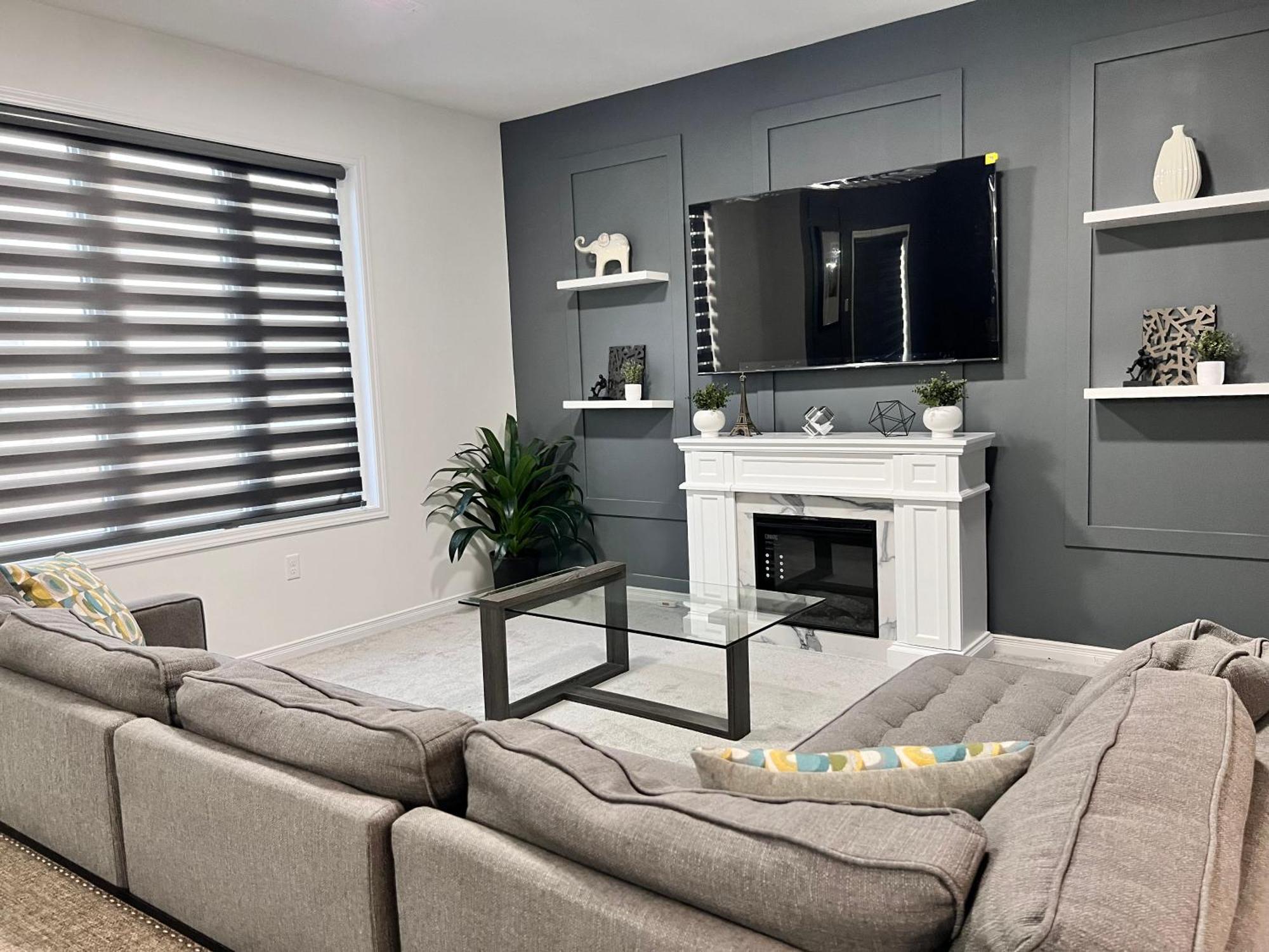 Spacious 4-Bedroom Home, Comfortably Sleeps 10 Barrie Exterior photo